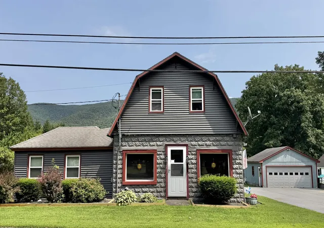 Photo 1 of Single family home for sale at 928 Main Rd, Stamford, VT 05352 | MLS# 5106013 | Listing updated on 2026-09-08