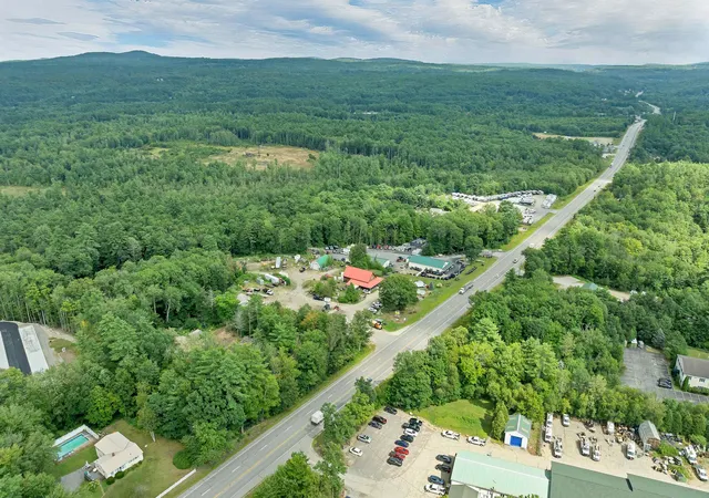 3rd image of 2100 - 2102 Dover Rd, Epsom, NH 03234 | MLS# 5106020