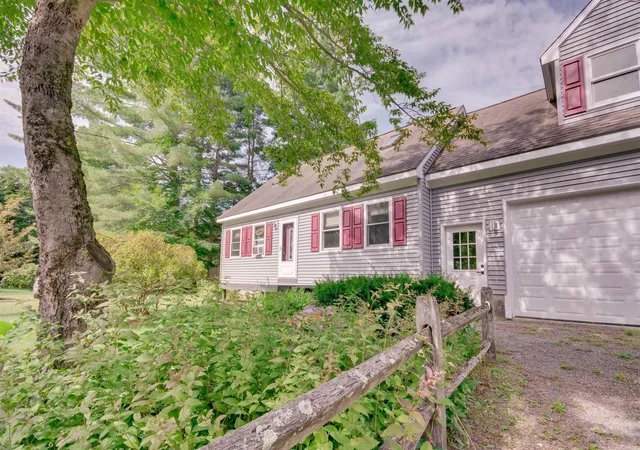 Single family home for sale at 82 Learned Dr, Westford, VT 05494 | MLS# 5106027