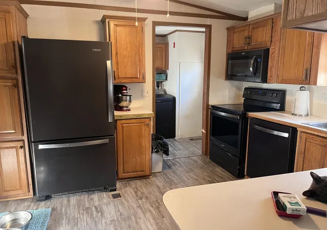 Photo 3 of Manufactured home for sale at 5 Karen Pl, Claremont, NH 03743 | MLS# 5106033 | Listing updated on 2026-08-28
