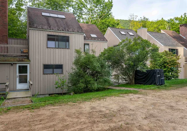 3rd image of 47 Dana Pl Rd #8, Jackson, NH 03846 | MLS# 5106058
