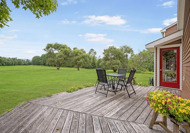 Photo 4 of Single family home for sale at 512 Elm St, Lancaster, NH 03584 | MLS# 5106060 | Listing updated on 2026-10-06
