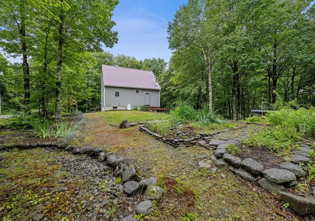 Photo 3 of Single family home for sale at 148 Lakeview Estates Rd, Pittsburg, NH 03592 | MLS# 5106064 | Listing updated on 2026-09-17