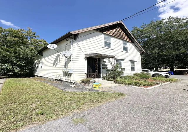 2nd image of 14 Sterling Ave, Manchester, NH 03103 | MLS# 5106098