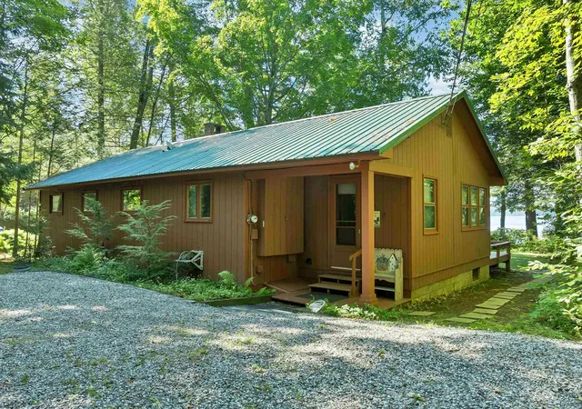 3rd image of 46 Ruppert Rd, Moultonborough, NH 03254 | MLS# 5106110