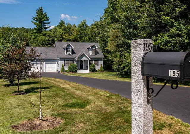 2nd image of 195 Ridgetop Ln, Henniker, NH 03242 | MLS# 5106111