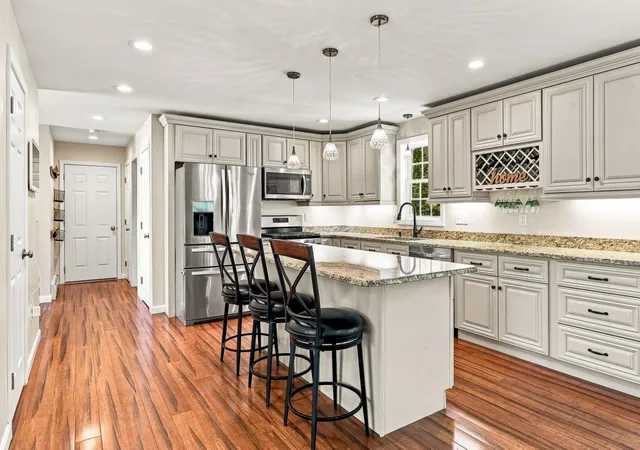 3rd image of 195 Ridgetop Ln, Henniker, NH 03242 | MLS# 5106111
