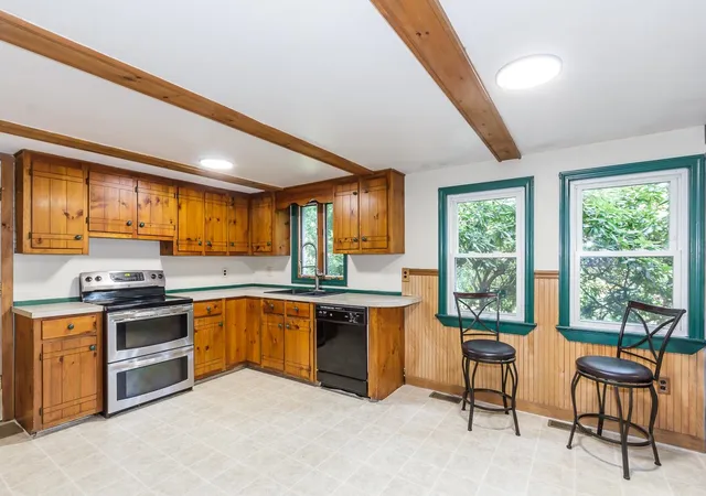 Photo 3 of Single family home for sale at 78 Shore Dr, Salem, NH 03079 | MLS# 5106113 | Listing updated on 2026-09-14