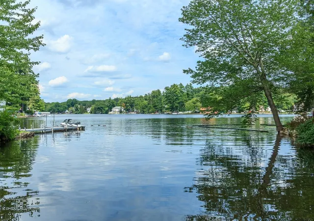 Photo 4 of Single family home for sale at 78 Shore Dr, Salem, NH 03079 | MLS# 5106113 | Listing updated on 2026-10-07