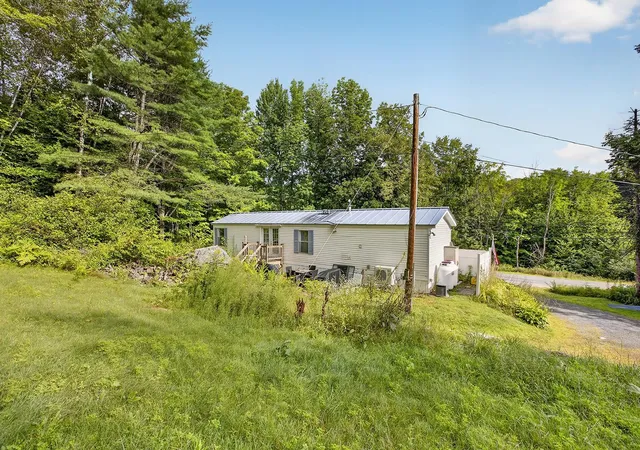 4th image of 524 Route 114, Grantham, NH 03753 | MLS# 5106132