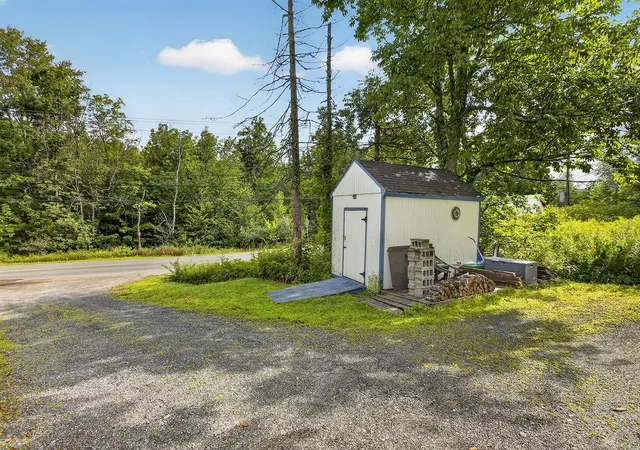 5th image of 524 Route 114, Grantham, NH 03753 | MLS# 5106132
