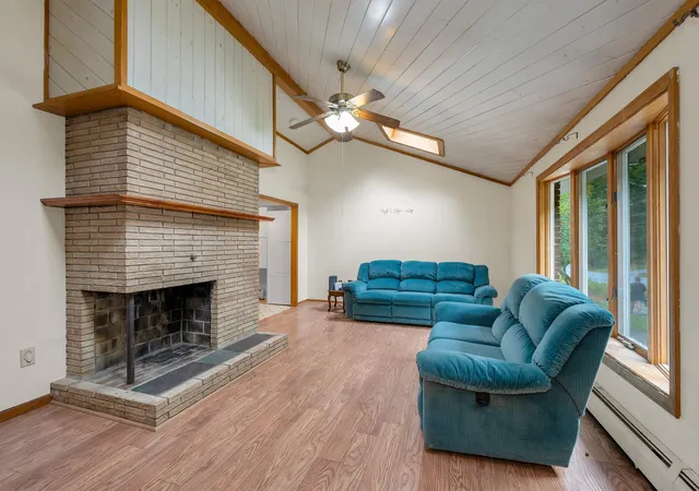 Photo 2 of Single family home for sale at 5 Mercury Ln, Pelham, NH 03076 | MLS# 5106150 | Listing updated on 2026-09-05