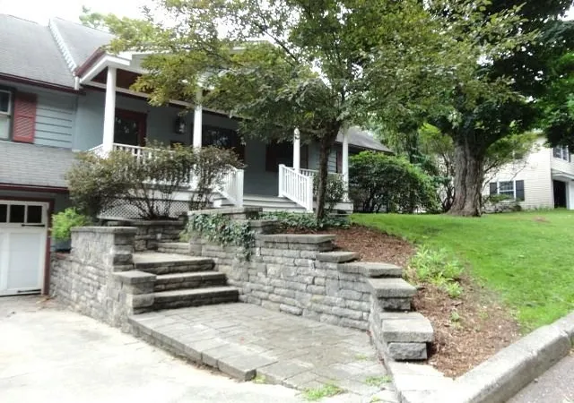 Photo 3 of Single family home for sale at 95 Crescent Rd, Burlington, VT 05401 | MLS# 5106164 | Listing updated on 2026-09-14