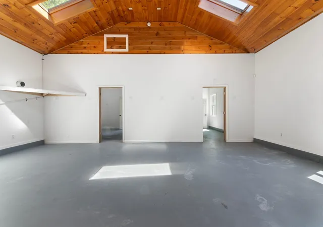 Photo 4 of Single family home for sale at 752 Butternut Rd, Guilford, VT 05301 | MLS# 5106167 | Listing updated on 2026-09-02