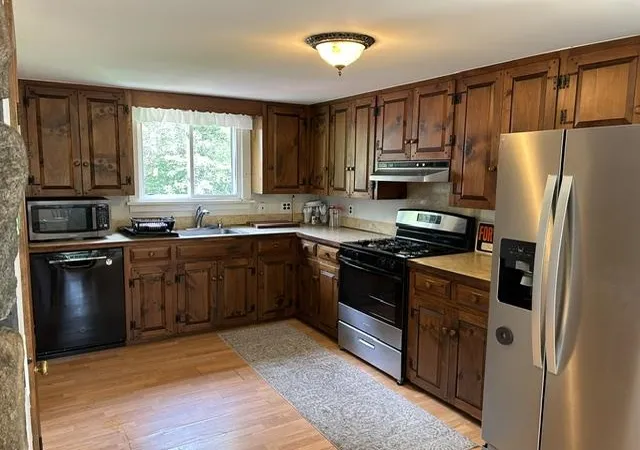 Photo 4 of Single family home for sale at 3156 Grafton Rd, Townshend, VT 05353 | MLS# 5106177 | Listing updated on 2026-09-18