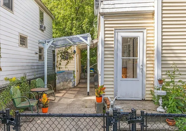 Photo 3 of Multi family home for sale at 17 19 Ward St, Burlington, VT 05401 | MLS# 5106180 | Listing updated on 2026-09-05