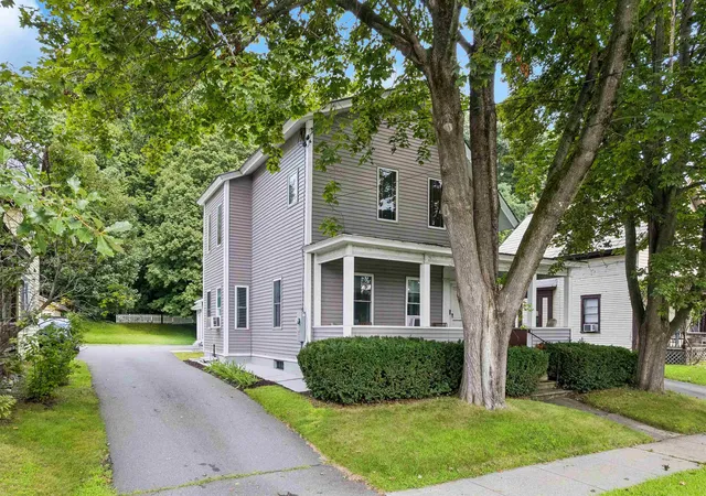 Photo 2 of Single family home for sale at 509 South Main St, Hartford, VT 05001 | MLS# 5106197 | Listing updated on 2026-09-04