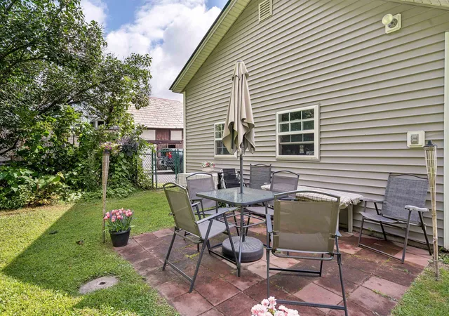 Photo 4 of Single family home for sale at 509 South Main St, Hartford, VT 05001 | MLS# 5106197 | Listing updated on 2026-10-06