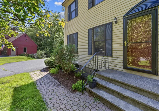 Photo 2 of Townhouse for sale at 266 Poverty Ln #8A, Lebanon, NH 03766 | MLS# 5106204 | Listing updated on 2026-08-28
