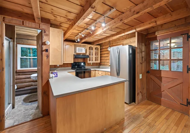 Photo 4 of Single family home for sale at 2068 South Wardsboro Rd, Wardsboro, VT 05355 | MLS# 5106215 | Listing updated on 2026-09-30