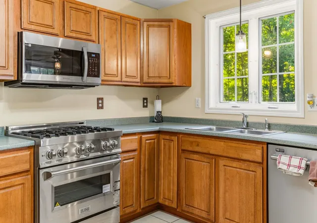 2nd image of 17 Donigians Wy, Barrington, NH 03825 | MLS# 5106218