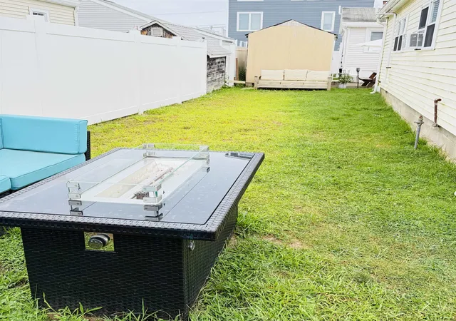 30th image of 24 Wall St, Hampton, NH 03842 | MLS# 5106222
