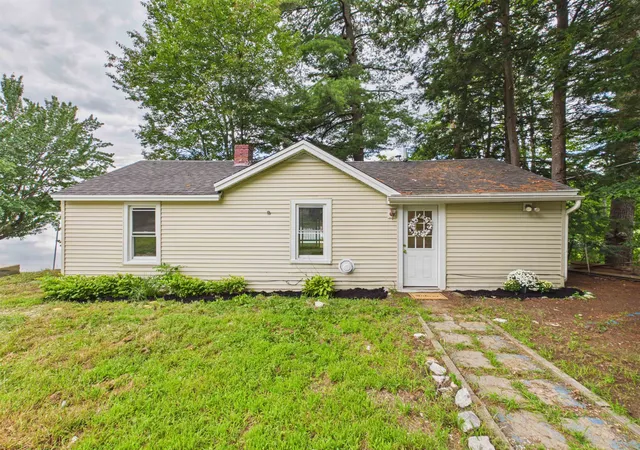 2nd image of 13 Waters Edge Rd, Swanzey, NH 03431 | MLS# 5106232