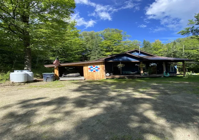 Photo 1 of Single family home for sale at 2100 Vt Rt 58 W Rte, Irasburg, VT 05845 | MLS# 5106252 | Listing updated on 2026-08-31