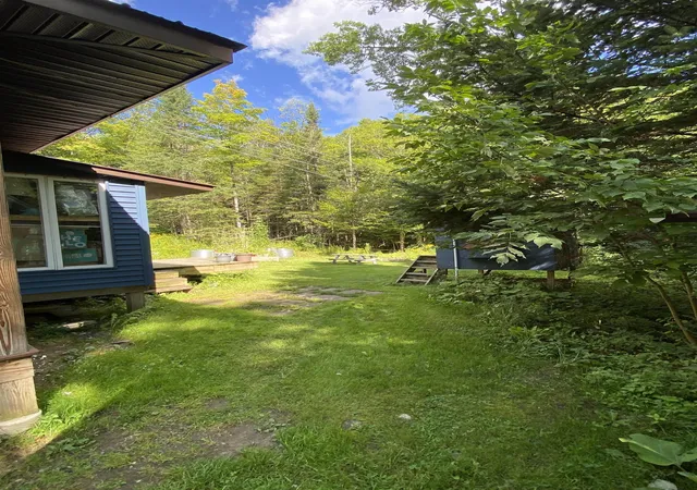 Photo 4 of Single family home for sale at 2100 Vt Rt 58 W Rte, Irasburg, VT 05845 | MLS# 5106252 | Listing updated on 2026-10-05