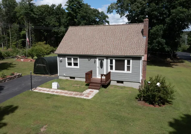 1st image of 5 York Rd, Hudson, NH 03051 | MLS# 5106254
