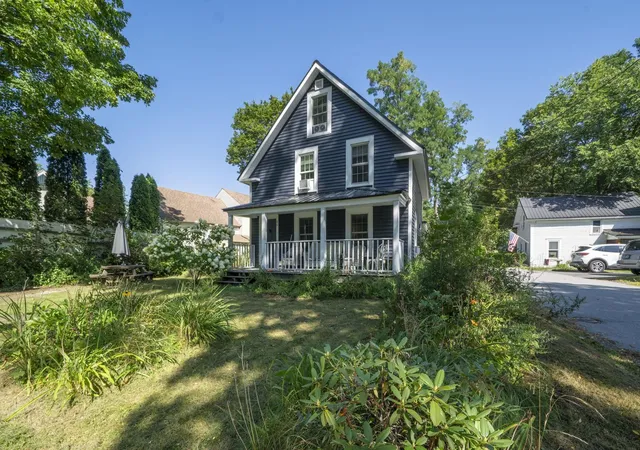 3rd image of 66 Crescent St, Henniker, NH 03242 | MLS# 5106258