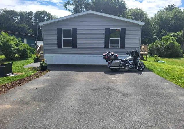 2nd image of 85 Coffin Rd #TRLR 17, Epping, NH 03042 | MLS# 5106259