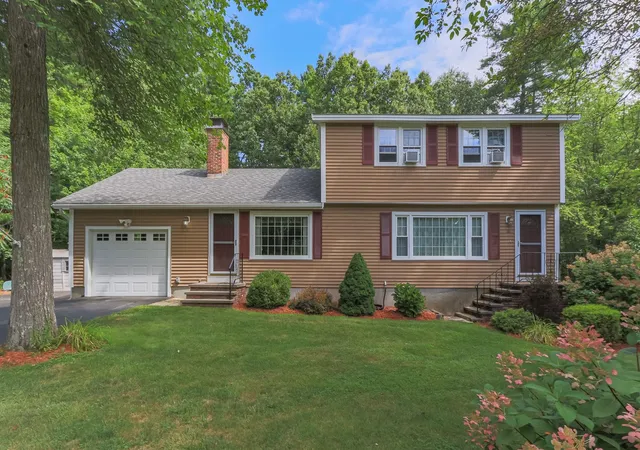 1st image of 8 Lantern Ln, Auburn, NH 03032 | MLS# 5106264