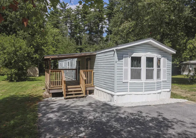 Photo 1 of Manufactured home for sale at 8 Mark Dr, Allenstown, NH 03275 | MLS# 5106278 | Listing updated on 2026-09-12