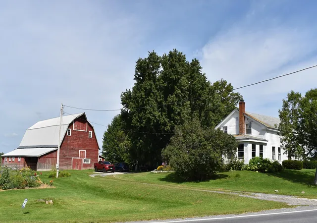 Single family home for sale at 1376 Route 30, Sudbury, VT 05733 | MLS# 5106281