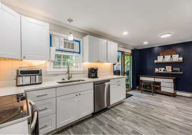 Photo 2 of Single family home for sale at 10 Howe St, Rochester, NH 03867 | MLS# 5106296 | Listing updated on 2026-08-26