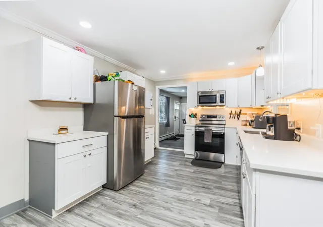Photo 3 of Single family home for sale at 10 Howe St, Rochester, NH 03867 | MLS# 5106296 | Listing updated on 2026-09-30