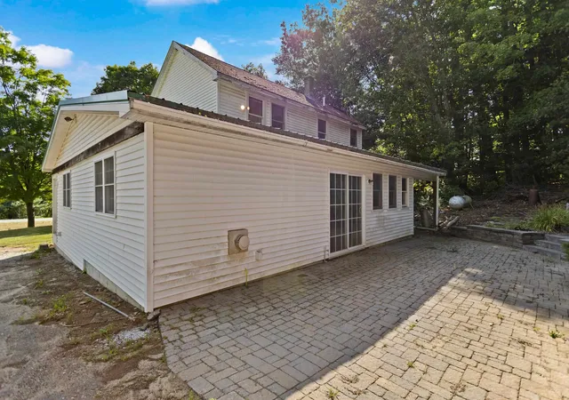 Photo 3 of Single family home for sale at 1 Ridgewood Cir, Epsom, NH 03234 | MLS# 5106304 | Listing updated on 2026-08-25