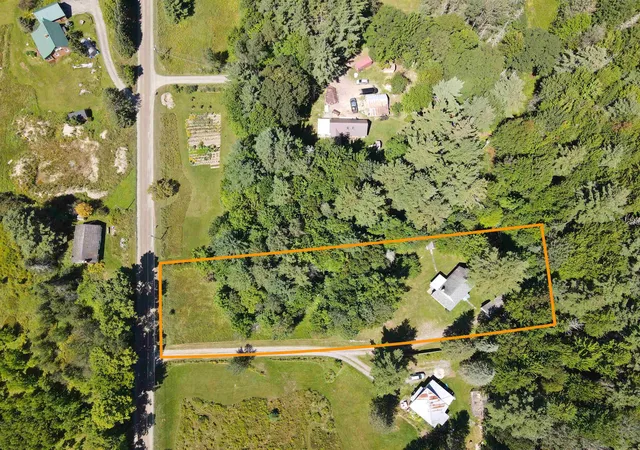 Photo 3 of Single family home for sale at 1690 West Hill Rd, Hardwick, VT 05843 | MLS# 5106308 | Listing updated on 2026-09-10
