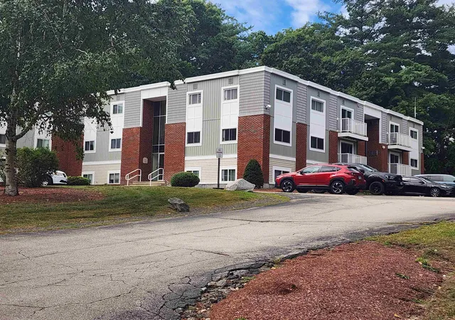 1st image of 162 L Capitol Hill Dr, Londonderry, NH 03053 | MLS# 5106315