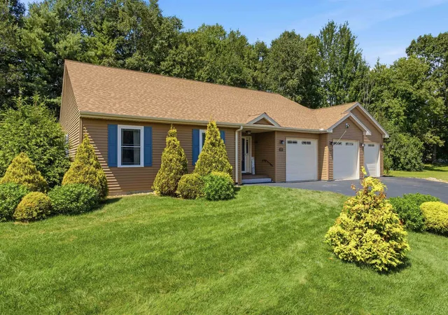 3rd image of 77 Linny Ln, Laconia, NH 03246 | MLS# 5106316