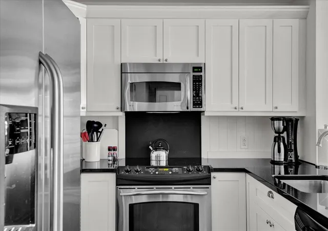 Photo 3 of Condo for sale at 102 Forest Dr #401 (plus lockout 403) / IV, Warren, VT 05674 | MLS# 5106322 | Listing updated on 2026-08-23