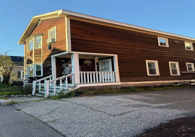 1st image of 27 S State St, Concord, NH 03301 | MLS# 5106324