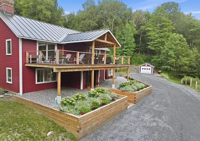 Photo 4 of Single family home for sale at 200 Bryan Rd, Stowe, VT 05672 | MLS# 5106325 | Listing updated on 2026-09-22
