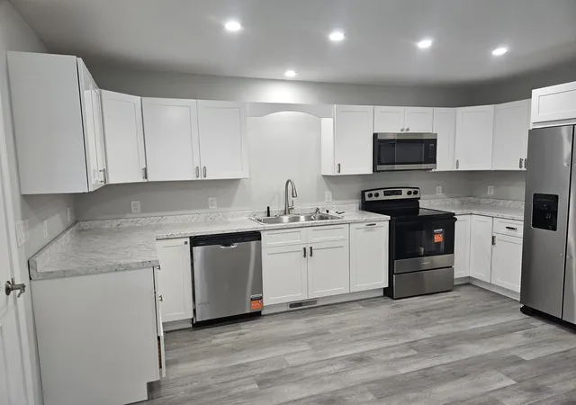3rd image of 4 Marshall Ct, Pittsfield, NH 03263 | MLS# 5106327