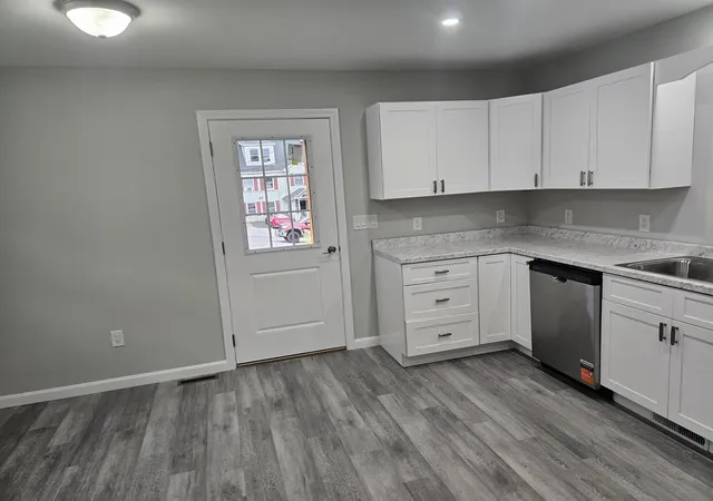4th image of 4 Marshall Ct, Pittsfield, NH 03263 | MLS# 5106327