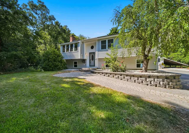 Photo 2 of Single family home for sale at 7 Wingate Rd, Sandown, NH 03873 | MLS# 5106328 | Listing updated on 2026-09-01