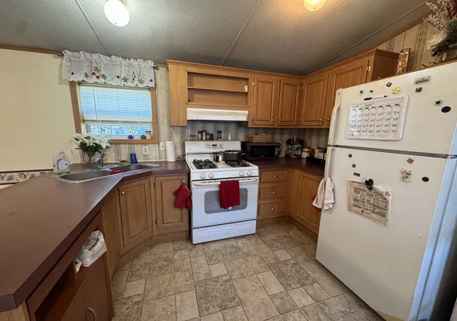 Photo 4 of Manufactured home for sale at 81 Cramton Rd #Lot 12, Castleton, VT 05735 | MLS# 5106337 | Listing updated on 2026-08-24