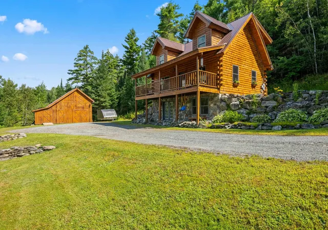 1st image of 131 Blackberry Ln, Littleton, NH 03561 | MLS# 5106350