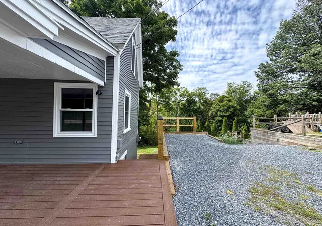 Photo 3 of Single family home for sale at 301 Beech St, Bennington, VT 05201 | MLS# 5106352 | Listing updated on 2026-10-08